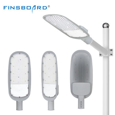120lm/W hocheffiziente LED-Straßenbeleuchtung mit IP66-Wasserdichtheit und AC85-265V-Großspannung für Straßenbeleuchtung im Freien