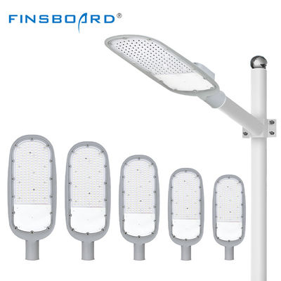High Efficiency LED Street Light mit IP66 wasserdichtem Druckguss Aluminiumgehäuse und 120lm/w Effizienz für AC85-265V Spannungsbereich