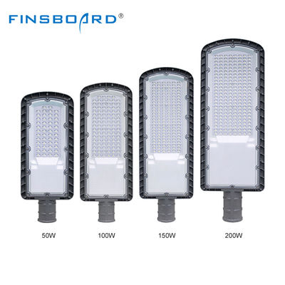 IP66 wasserdichte Druckguss-Aluminium-LED-Straßenleuchte mit hoher Helligkeit und 120 lm/W Effizienz