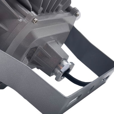 IP65 wasserdichtes Industrielles Hochbuchtenlicht mit 5500-6500K Farbtemperatur und Aluminium + Temperglaskonstruktion