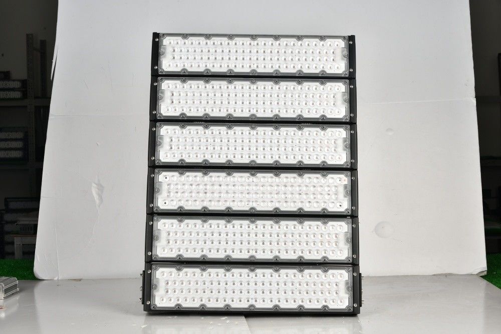 IP65 Wasserdichtes 2000W LED-Hochmastlicht mit 50000 Stunden Lebensdauer für Stadion- und Außenflutlampe
